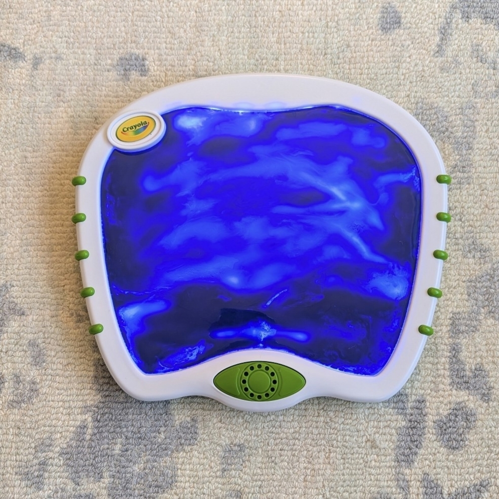 Crayola Mess-Free Touch-Lights Drawing Pad